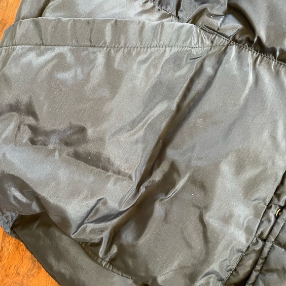 Lands' End Unisex Black Quilted Snap Front Down Fill Puffer Vest-Large - Picture 4 of 11